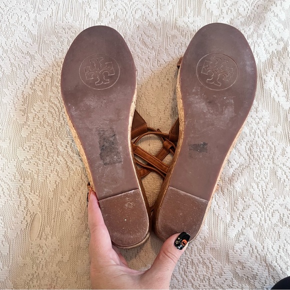 Tory Burch leather thong adjustable wedge sandals - Picture 11 of 11